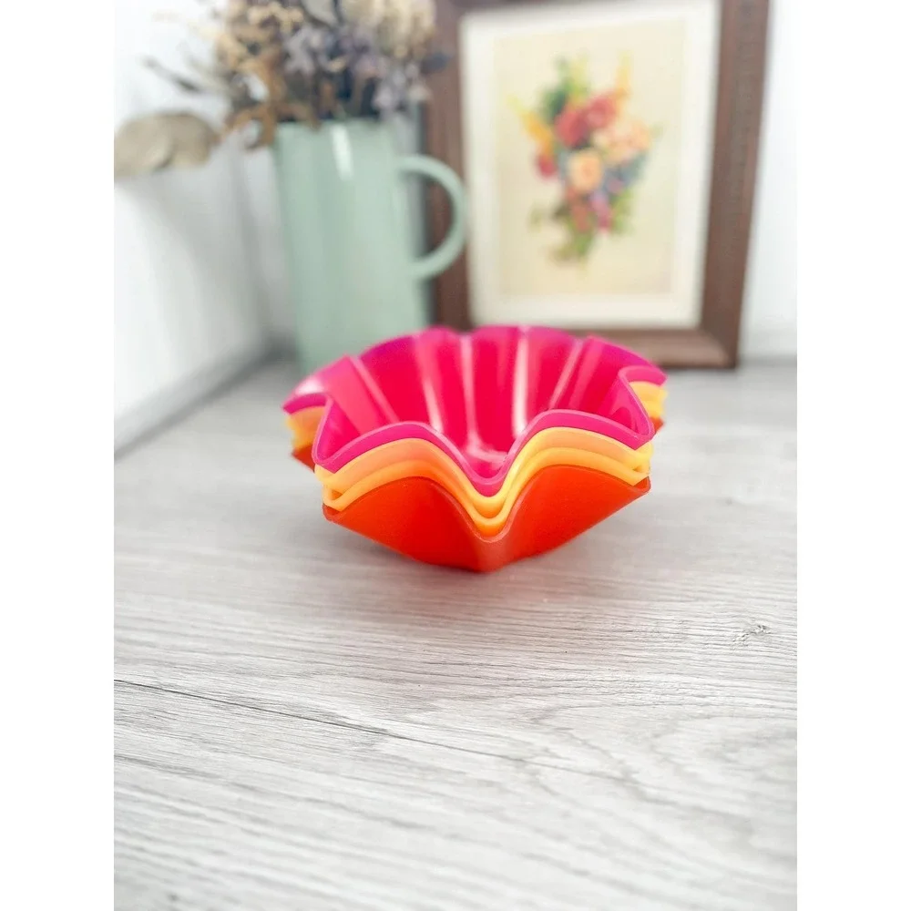 Vintage Tupperware Wavy Bowl Set: 80s-90s Plastic Chip Bowls‎